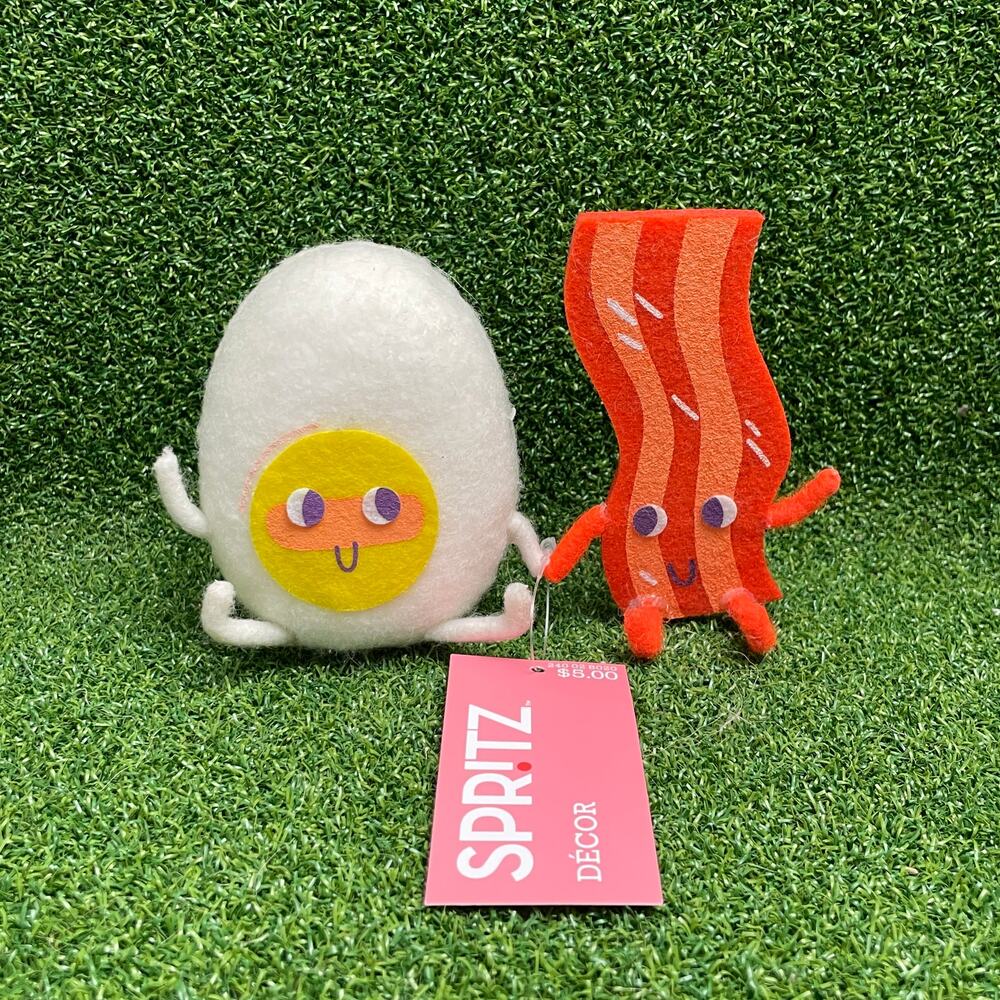 Target Spritz Valentines Day Eggs & Bacon Felt Duo Figurine NWT